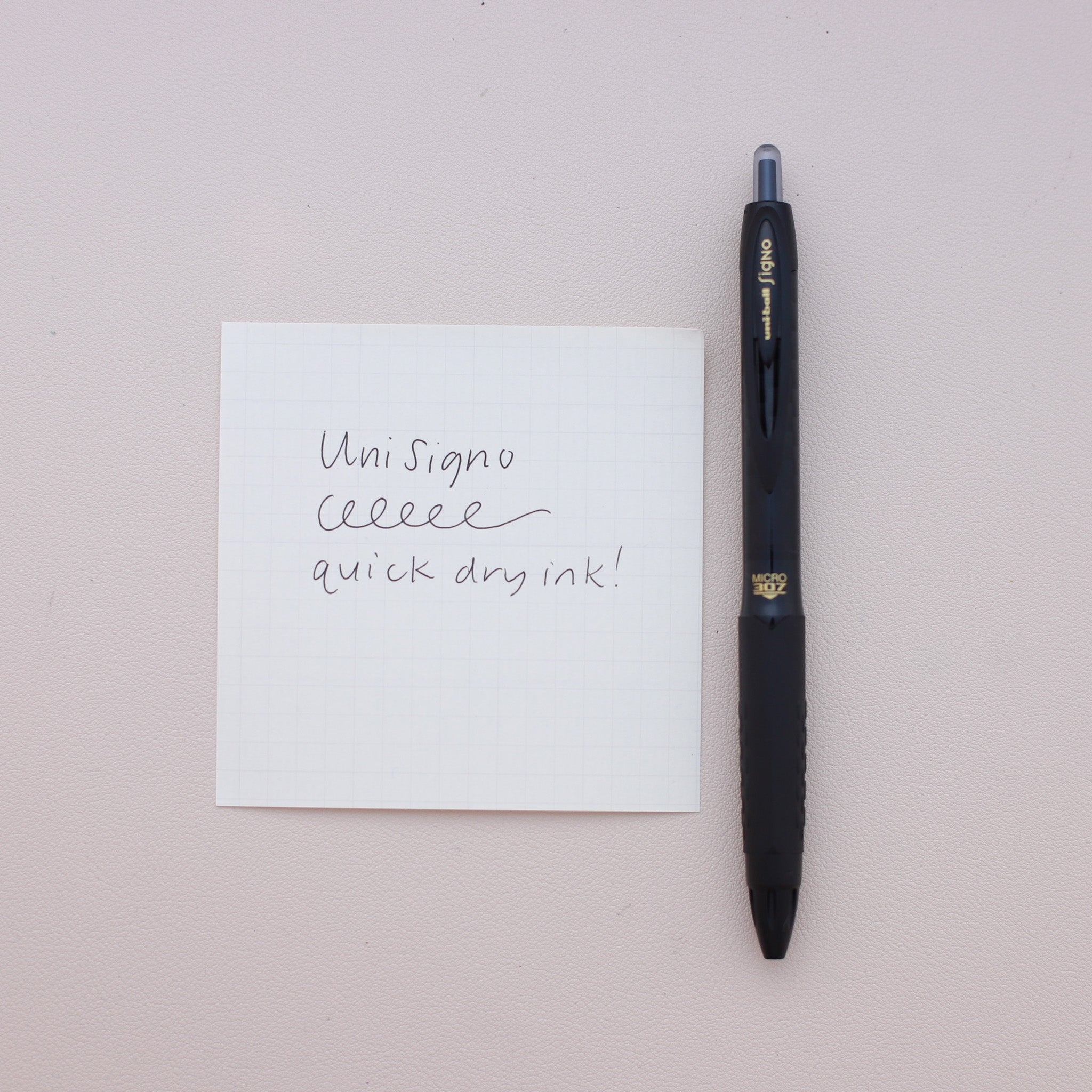 Uni Ball Signo-307 Rollerball