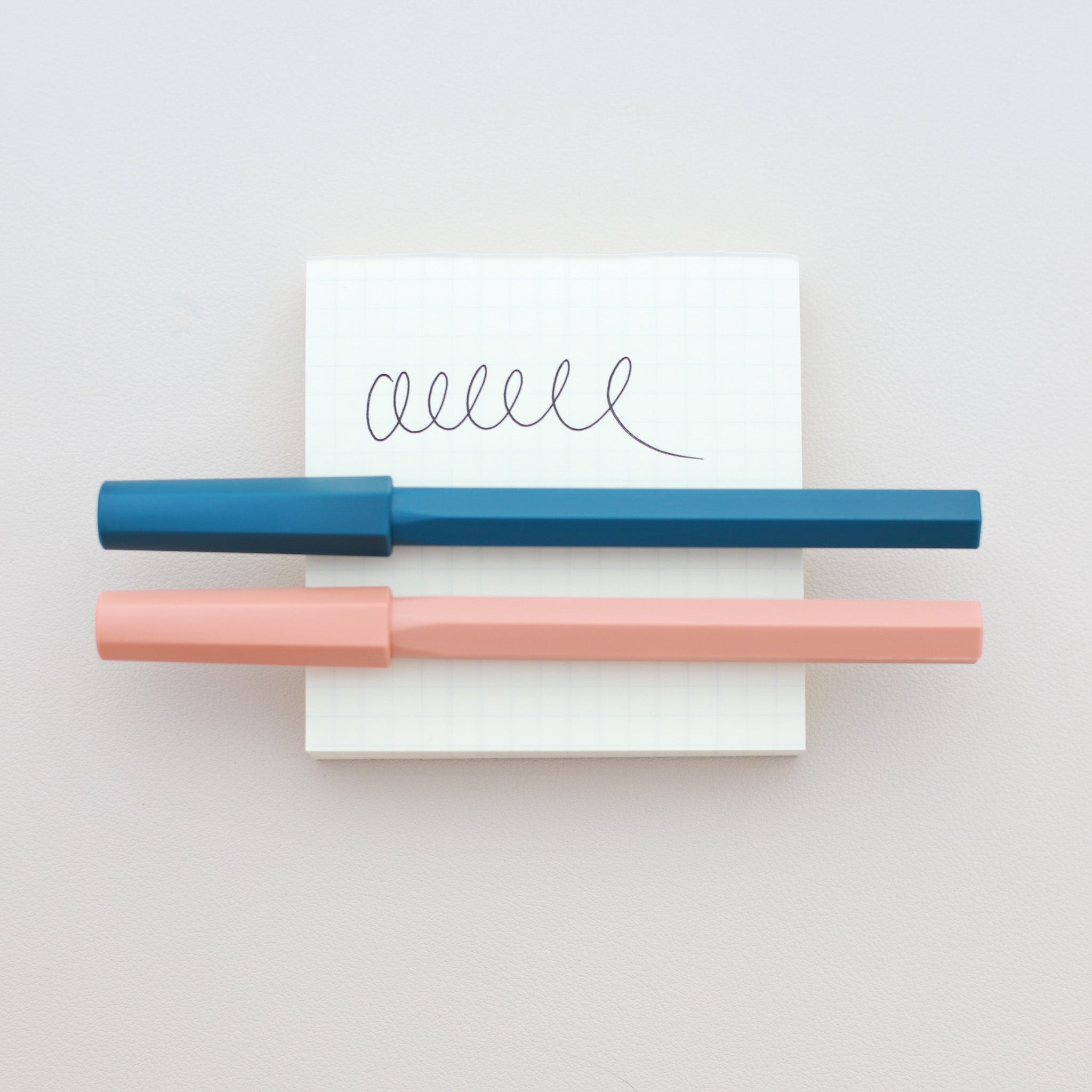 Y Studio Glamour Evolve Rollerball Pen